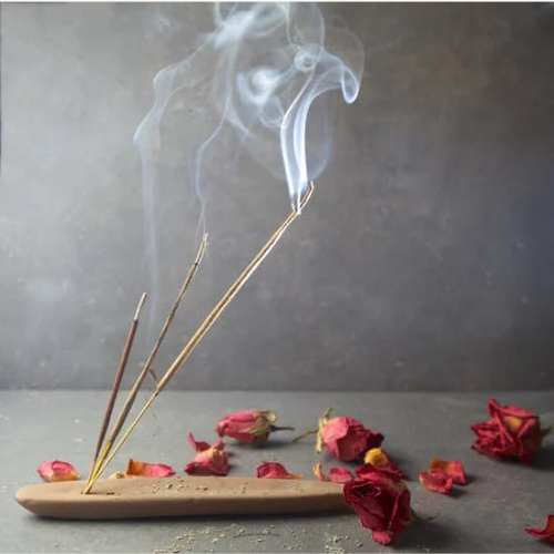 Health risks and precautions of burning incense.